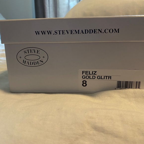 Gold Glitter High Heels - Picture 3 of 3